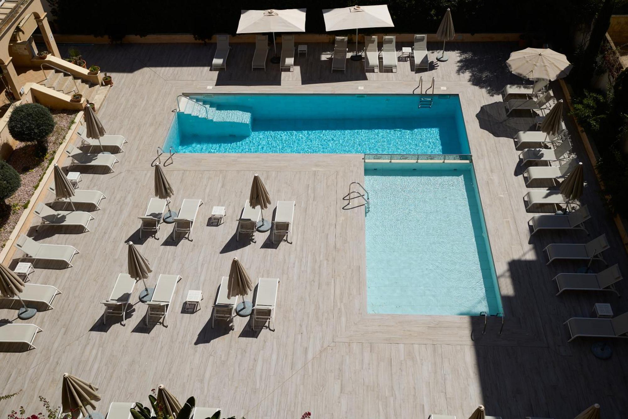 Apartamentos Isla Del Sol Can Pastilla  Exterior photo
